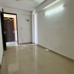 Room in 1 BHK Builder Floor at Palm Residency Chhatarpur, Rajpur Khurd Extension – for Rent
