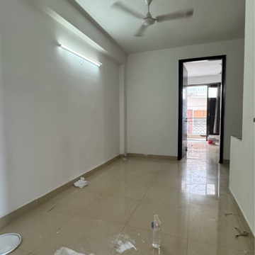 Building Lobby in 1 BHK Builder Floor at Palm Residency Chhatarpur, Rajpur Khurd Extension – for Rent