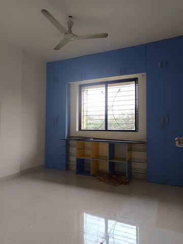 Room in 2 BHK Apartment at Spring Dales, Kharadi – for Rent