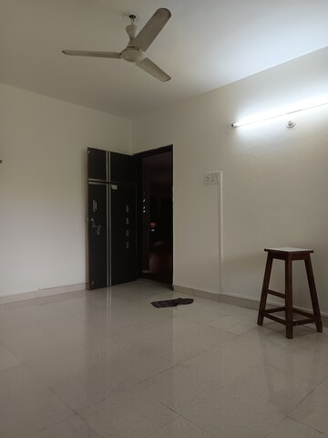 Room in 2 BHK Apartment at Spring Dales, Kharadi – for Rent