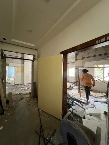  Office Space – Exterior View View at Akshay Complex, Sangamvadi - for Sale