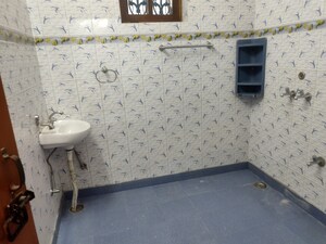 Master Bedroom in 2 BHK Builder Floor at Gms Road – for Rent