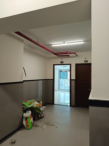 Furnished Amenities in 2 BHK Apartment at Mahaveer Tower, Worli – for Rent