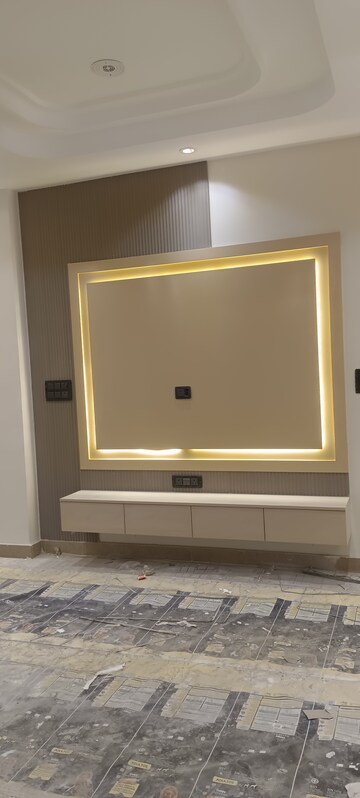 Room in 2 BHK Builder Floor at Ashok Nagar – for Sale