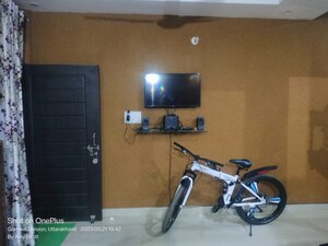 Furnished Amenities in 2 BHK Builder Floor at Banjarawala – for Rent
