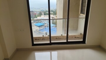 Room in 2 BHK Apartment at Vakola – for Rent