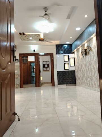 3 BHK Builder Floor For Sale in Mati Apartments, Gyan Khand I