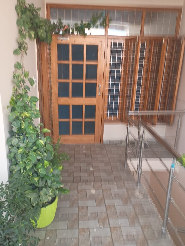 Balcony, capital-greenz 4 Bedroom 135 Sq.Yd. Independent House In Niranjanpur Dehradun 9246406