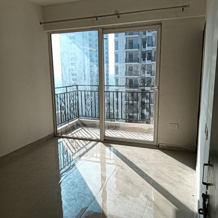 Room, signature-global-proxima-phase-2 2 Bedroom 685 Sq.Ft. Apartment In Sector 89 Gurgaon 9246431