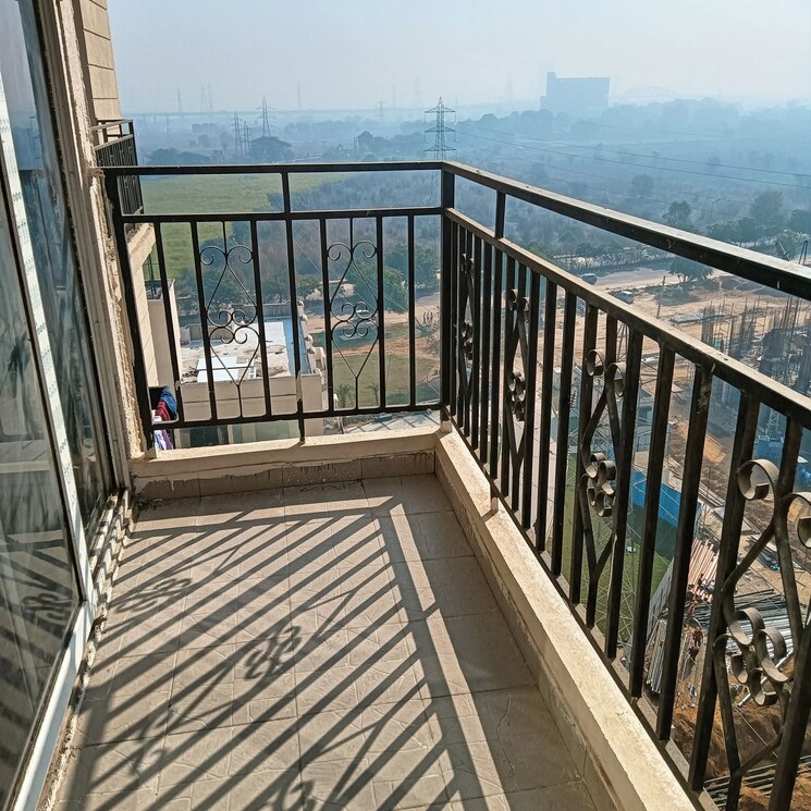 Balcony, signature-global-proxima-phase-2 2 Bedroom 685 Sq.Ft. Apartment In Sector 89 Gurgaon 9246431