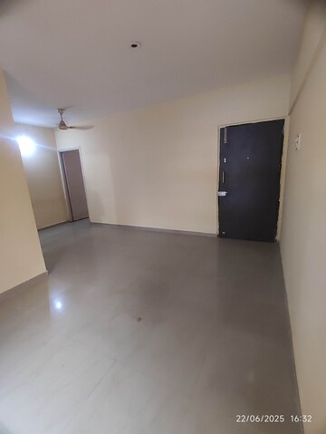 Room in 1 BHK Apartment at Rustomjee Avenue L1, Virar West – for Rent
