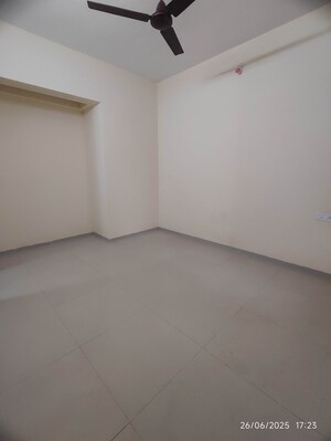 Room in 1 BHK Apartment at Rustomjee Avenue L1, Virar West – for Rent