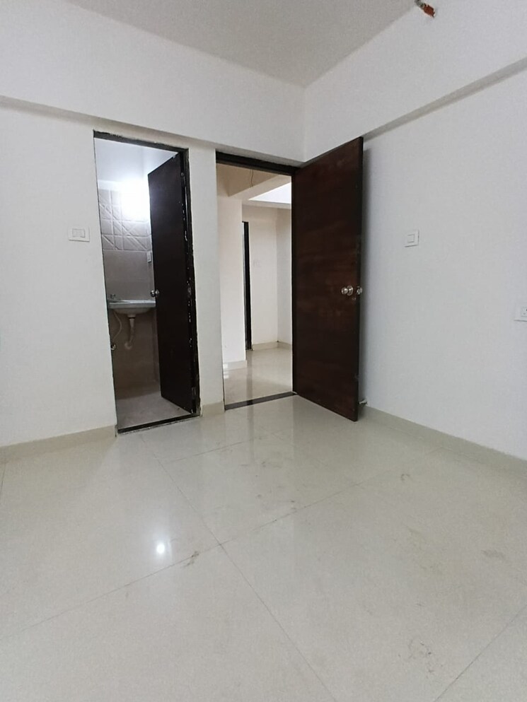 Room, jp-decks 3 Bedroom 2000 Sq.Ft. Apartment In Goregaon East Mumbai 9246538