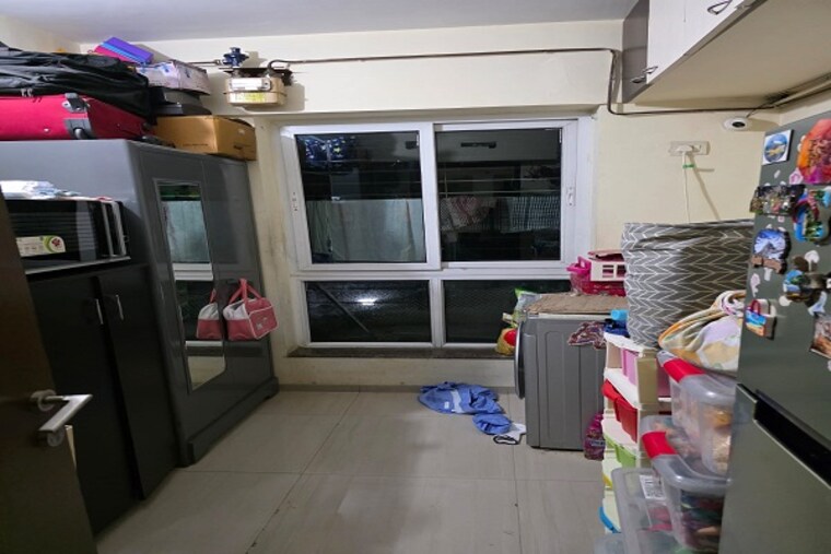  Parking, runwal-the-orchard-residency 2 Bedroom 780 Sq.Ft. Apartment In Ghatkopar West Mumbai 9246487