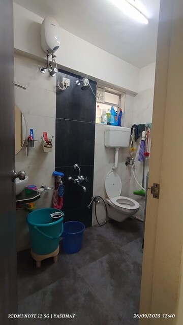 Washroom in 3 BHK Apartment at Unique Poonam Estate Cluster 2, Mira Road – for Sale
