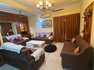Living Room in 4 BHK Apartment at Sarita Vihar Pocket-C RWA, Sarita Vihar – for Sale