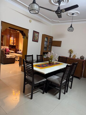 Living Room in 4 BHK Apartment at Sarita Vihar Pocket-C RWA, Sarita Vihar – for Sale