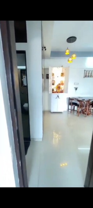Room in 2 BHK Apartment at Vinay Nagar CHS, Mira Road – for Sale