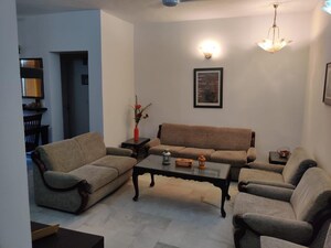 2 BHK Apartment For Rent in DLF Silver Oaks, Sector 26