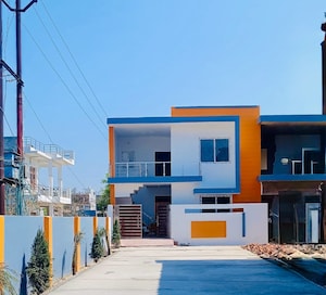 3.5 BHK Independent House For Sale in Gomti Nagar