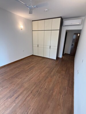 2 BHK Apartment For Sale in Indiabulls Centrum Park, Sector 103