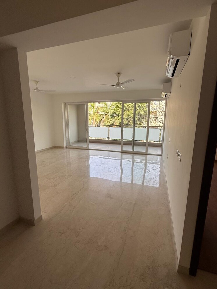 Room, indiabulls-centrum-park 2 Bedroom 1315 Sq.Ft. Apartment In Sector 103 Gurgaon 9246635