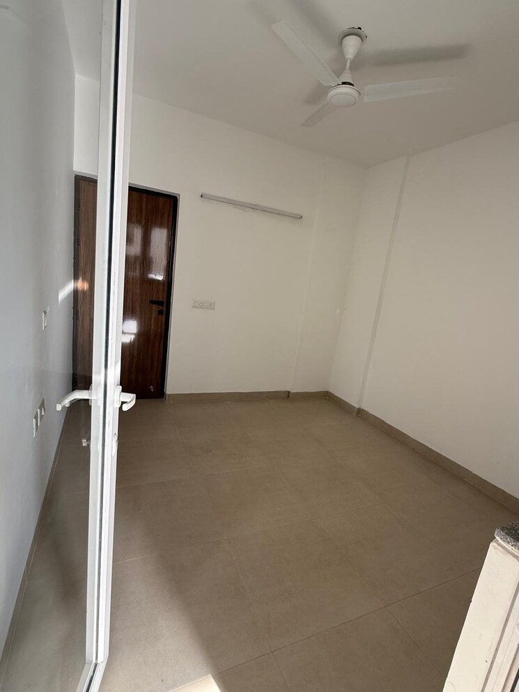 Room, indiabulls-centrum-park 2 Bedroom 1315 Sq.Ft. Apartment In Sector 103 Gurgaon 9246635