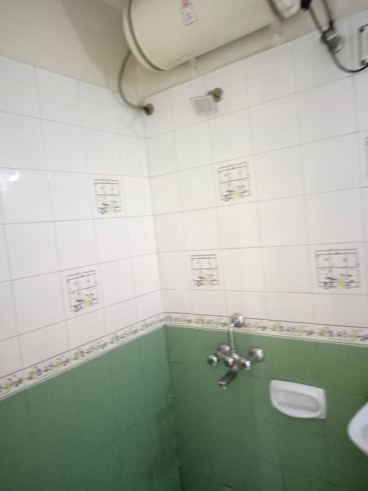 Bathroom, usha-swapna 3 Bedroom 1600 Sq.Ft. Apartment In Prabhat Road Pune 9246624