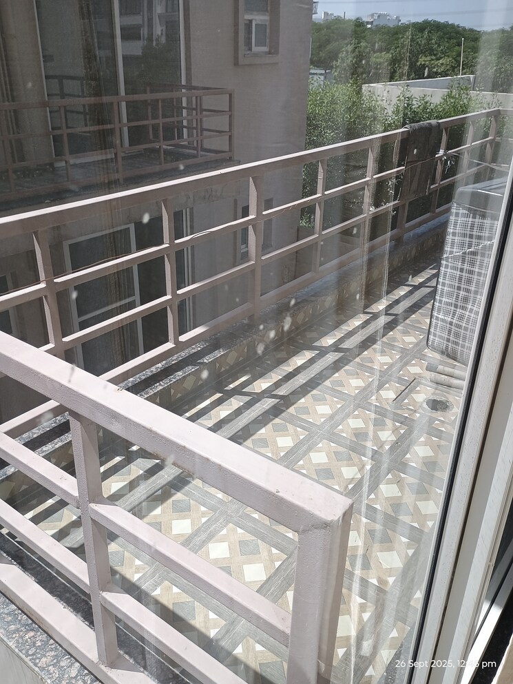 Balcony, bptp-amstoria 3.5 Bedroom 2182 Sq.Ft. Builder Floor In Sector 102 Gurgaon 9246702