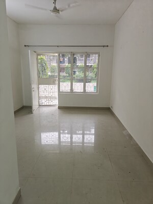 Room in 3 BHK Builder Floor at Sector 57 – for Rent