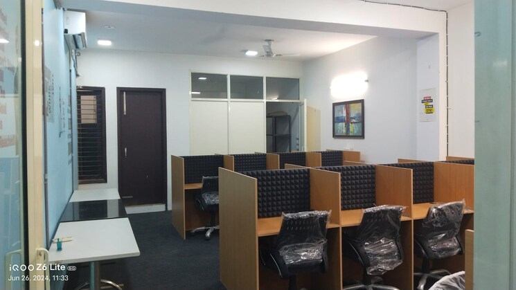 Team Area, chattarpur Commercial Office Space 1800 Sq.Ft. In Chattarpur Delhi 9246685