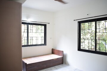 Room in 2 BHK Apartment at Naiknavare Sylvan Heights, Aundh – for Rent