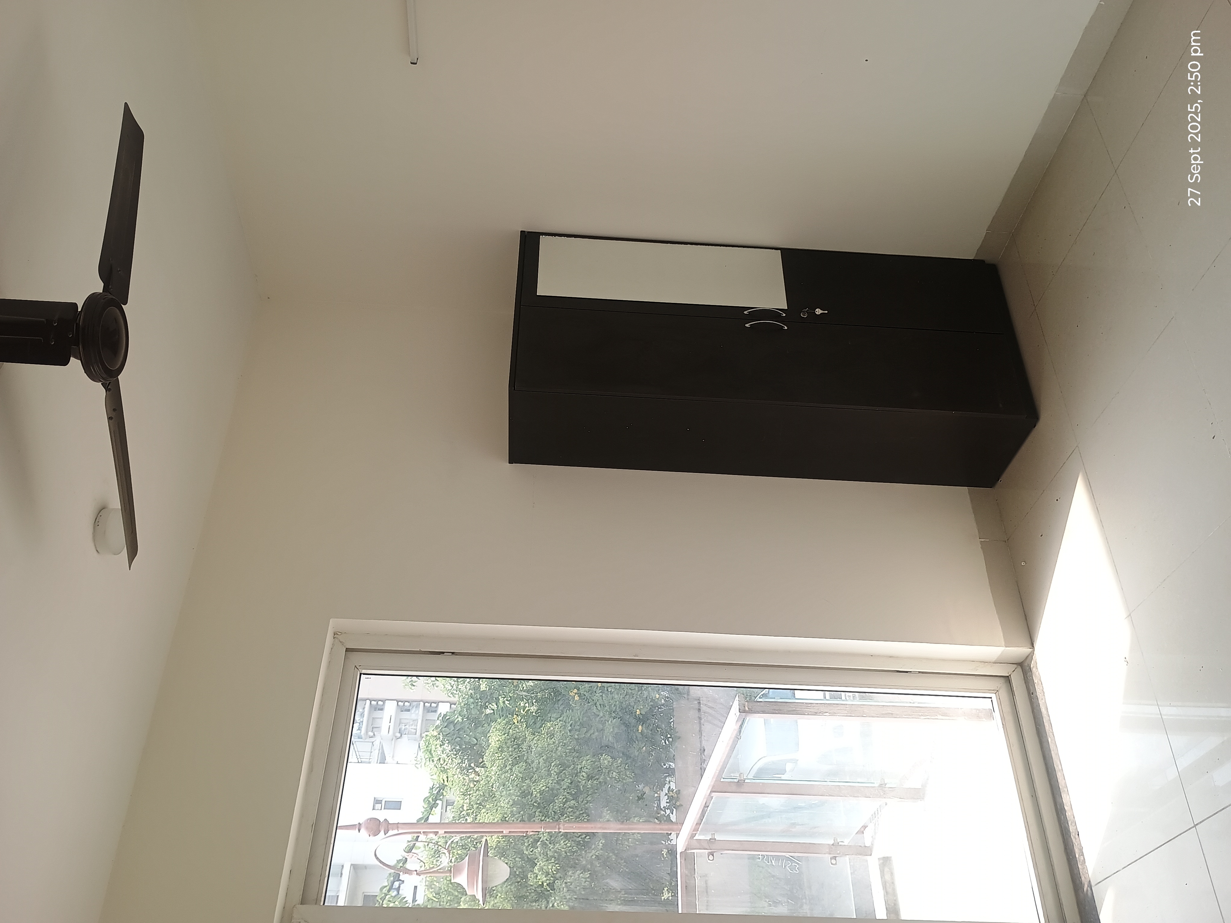 3 BHK + Extra Room Builder Floor For Rent in BPTP Amstoria