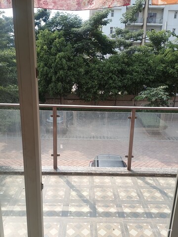 Balcony in 3 BHK Builder Floor at BPTP Amstoria, Sector 102 – for Rent