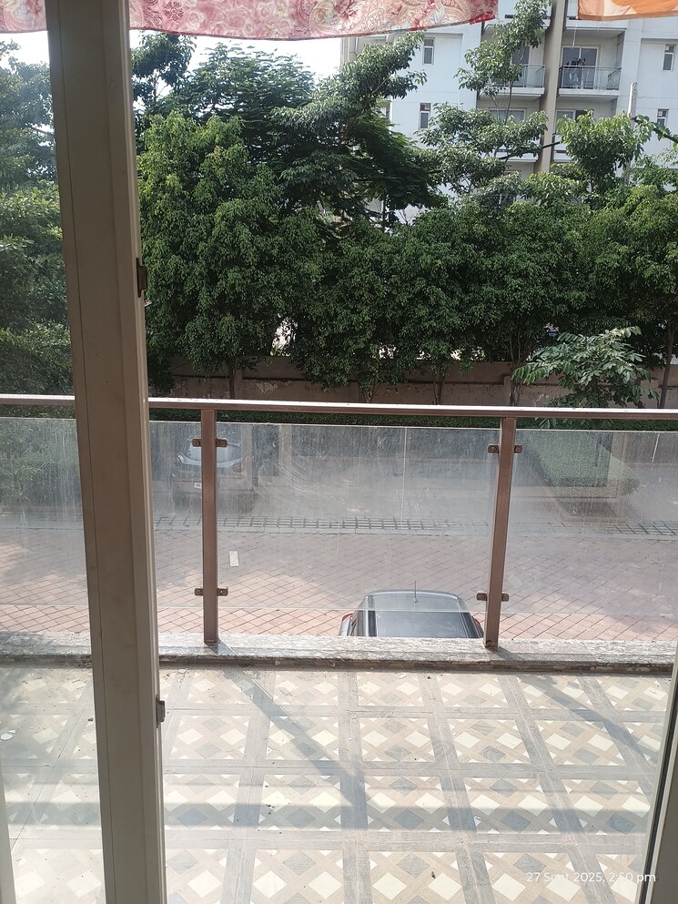 Balcony, bptp-amstoria 3 Bedroom 1738 Sq.Ft. Builder Floor In Sector 102 Gurgaon 9246971