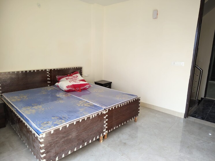 Bedroom, sector 53 1 RK 400 Sq.Ft. Independent House In Sector 53 Gurgaon 9246876