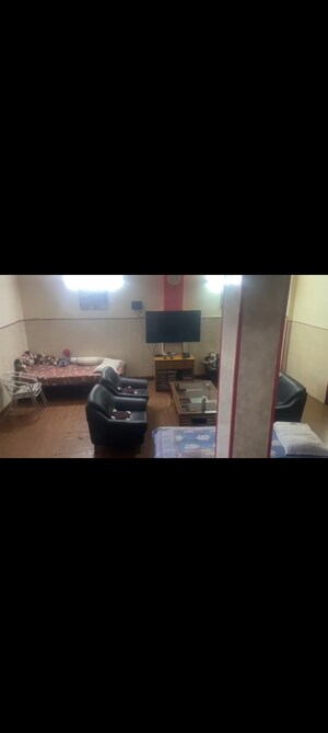 Living Room in 5 BHK Independent House at Arun Yamuna Enclave, Sector 30 – for Sale