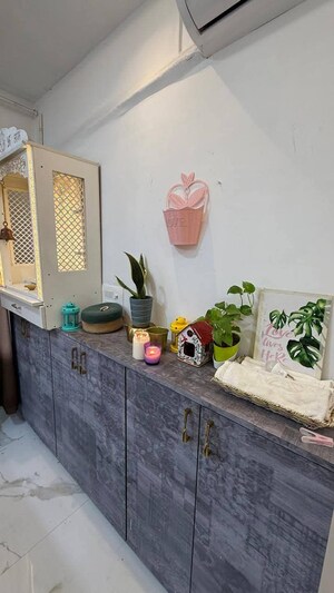 Team Area in  Pg at Malad West – for Rent