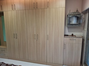 Furnished Amenities in 2 BHK Apartment at Gabadia Heights, Kandivali West – for Rent