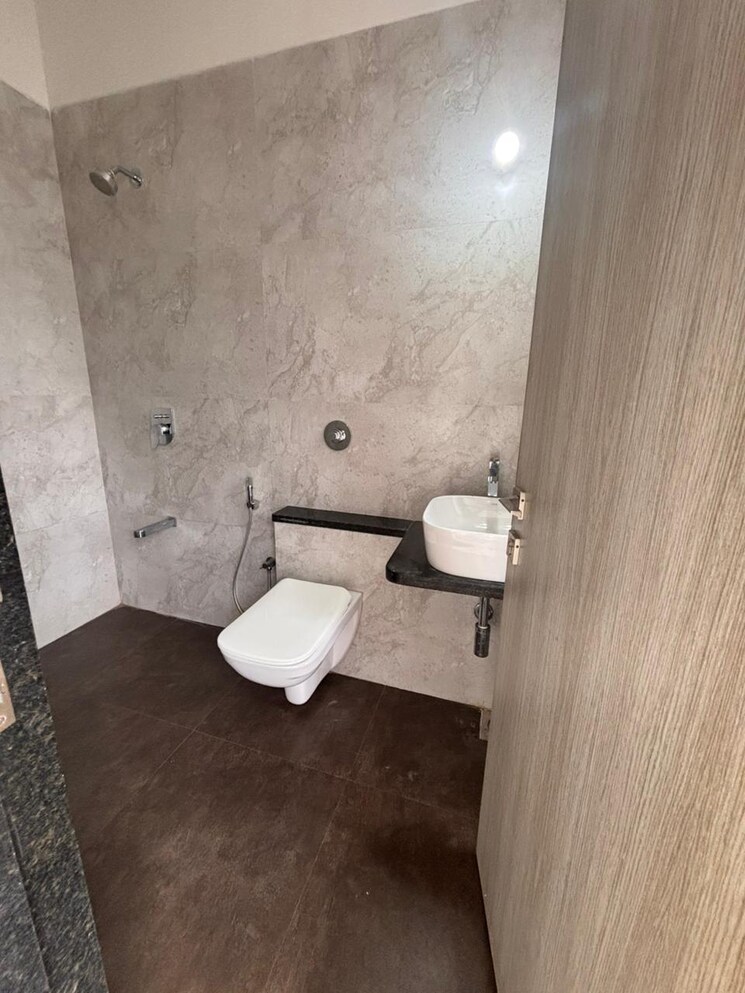 Bathroom, tricity-eros 3 Bedroom 1500 Sq.Ft. Apartment In Kharghar Navi Mumbai 9247080