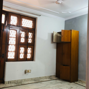 Room in 2.5 BHK Villa at Sector 21 – for Rent