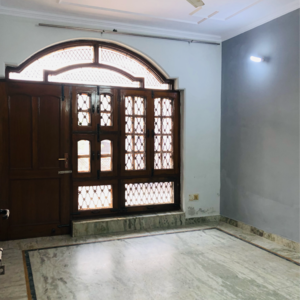 Room in 2.5 BHK Villa at Sector 21 – for Rent
