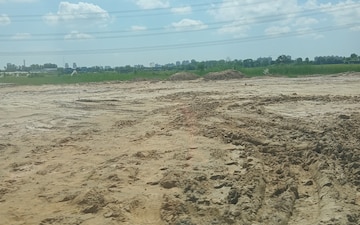 Plot For Sale in Satya The Hive, Sector 102