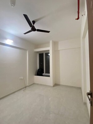 Room in 2 BHK Apartment at Vikas Ritz, Khadakpada – for Rent