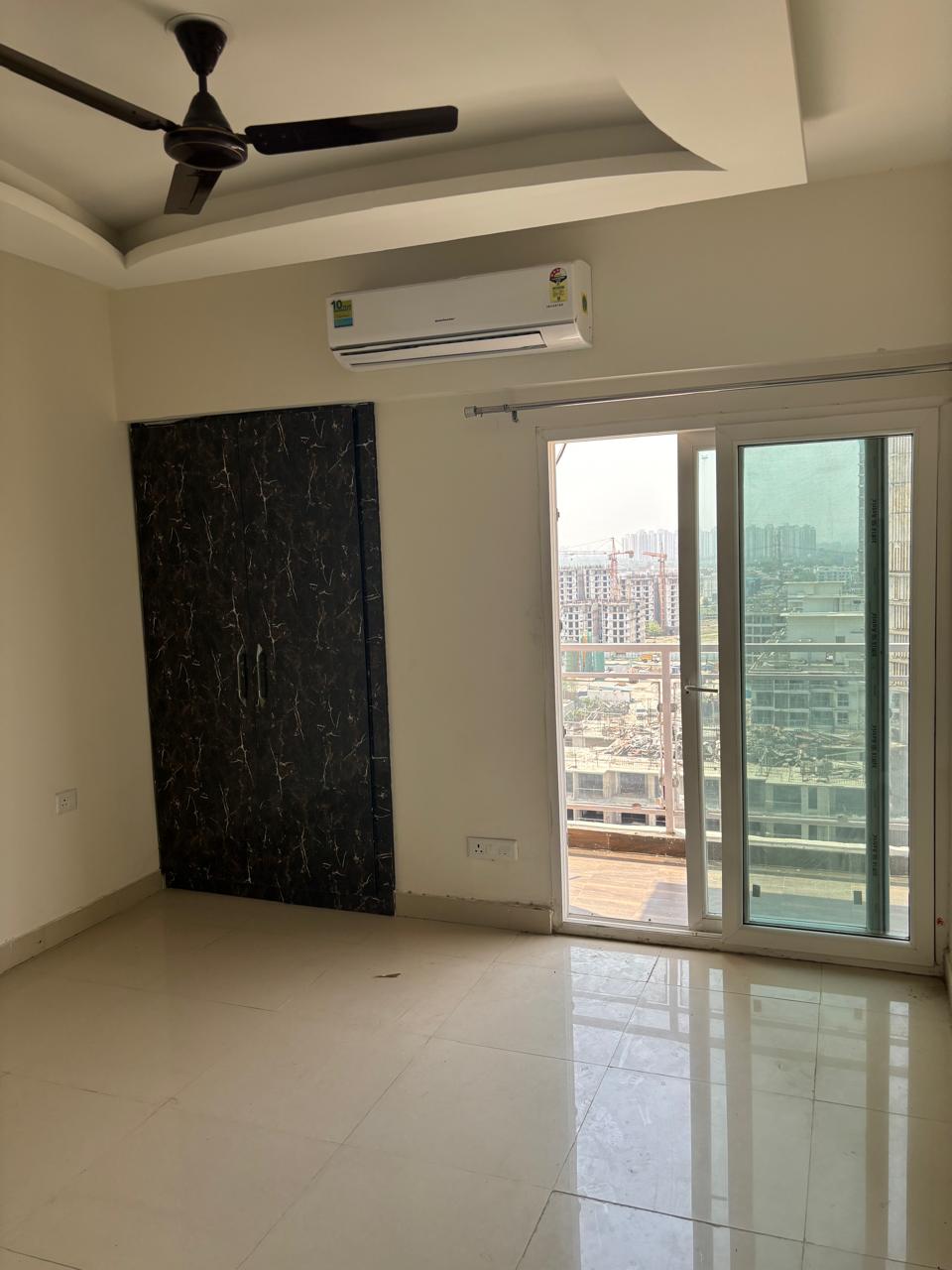 2 BHK + Study Room Apartment For Sale in Samridhi Luxuriya Avenue 