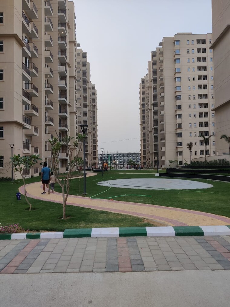 Exterior View, signature-orchard-avenue-2 2 Bedroom 666 Sq.Ft. Apartment In Sector 93 Gurgaon 9247311