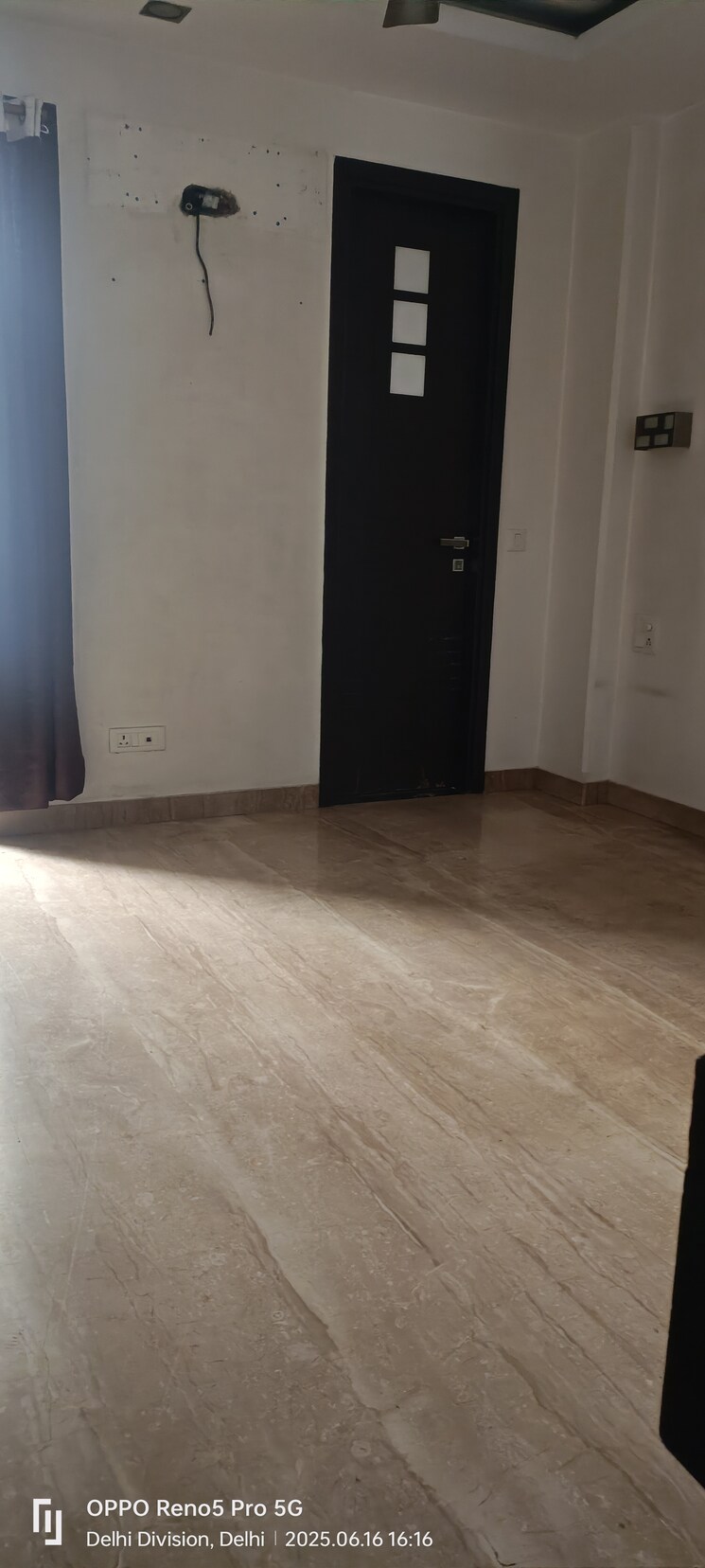 Room, janakpuri 4 Bedroom 2970 Sq.Ft. Builder Floor In Janakpuri Delhi 9247328