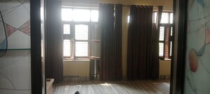 Room in 3 BHK Builder Floor at Omaxe Royal Street, Sector 14 – for Sale