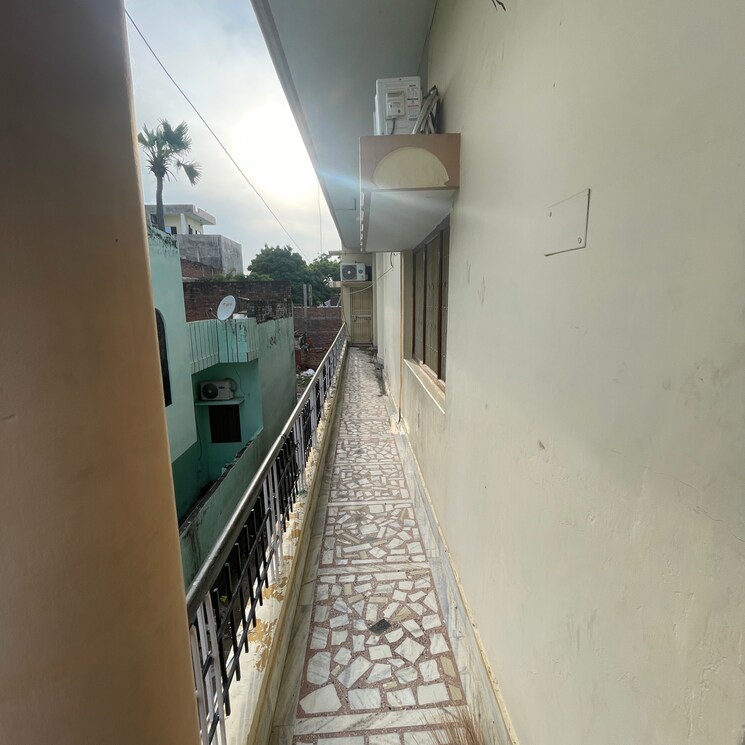 Balcony, shivpur 6+ Bedroom 3500 Sq.Ft. Independent House In Shivpur Varanasi 9247415
