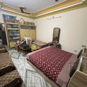 Bedroom in 6+ BHK Independent House at Shivpur – for Sale